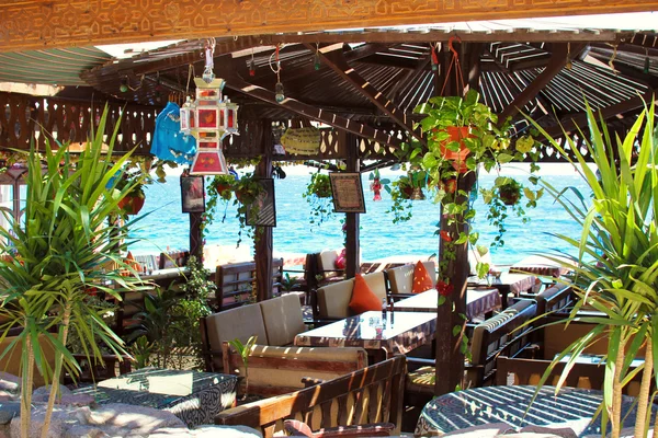 Resort restaurant on the red sea in dahab, sinai, egypt — Stock Photo, Image