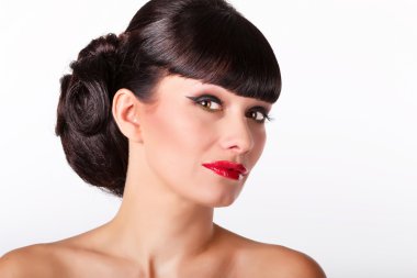 Kırmızı dudaklar ile model