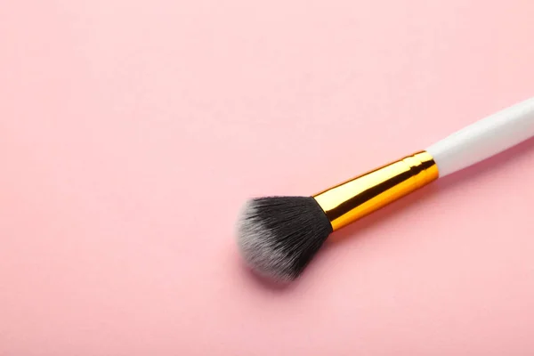 Brushe Maquillaje Profesional Sobre Fondo Rosa Vista Superior — Foto de Stock