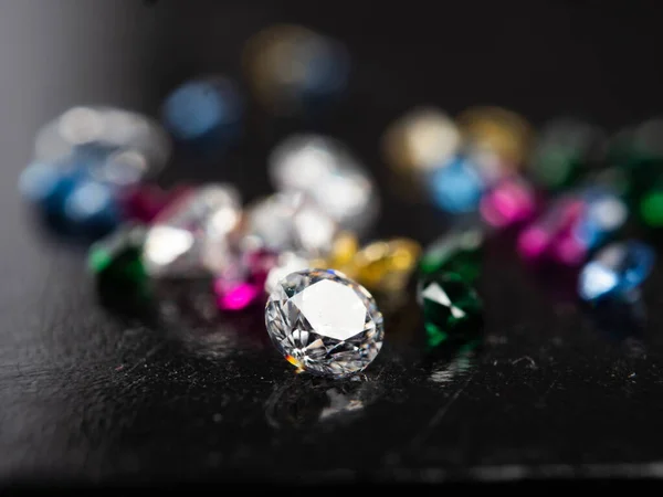 Gros Plan Groupe Multi Couleurs Diamant Sur Fond Noir — Photo