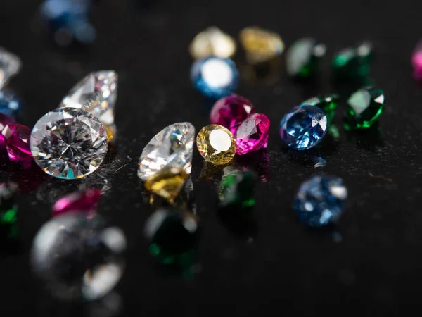 Gros Plan Groupe Multi Couleurs Diamant Sur Fond Noir — Photo