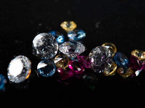 Close Tiro Grupo Multi Cores Diamante Fundo Preto — Fotografia de Stock