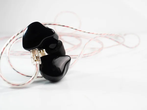 Képek Egy Pár Fekete Vezetékes Fülhallgató Fül Design — Stock Fotó