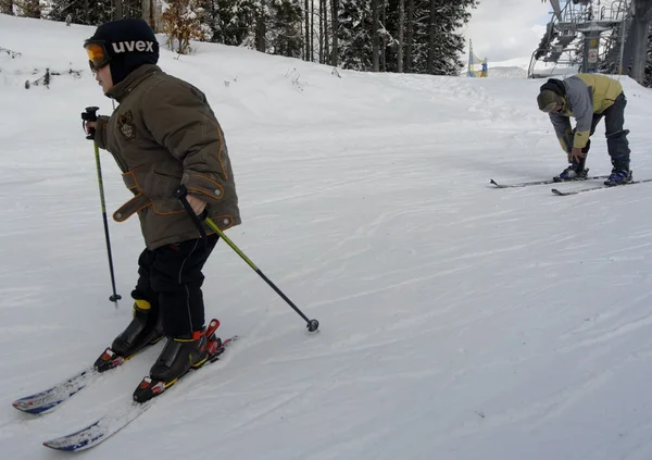 Lyžař na lyžařské středisko — Stock fotografie