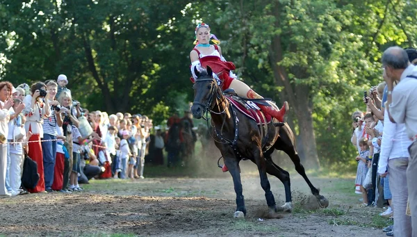 Tradiční ukrajinský festival v mamaeva sloboda — Stock fotografie