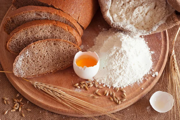 Składniki do pieczenia chleba — Zdjęcie stockowe