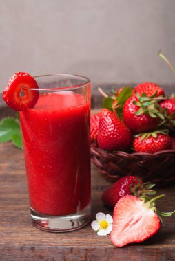 Çilekli Smoothie