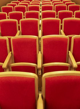 Auditorium kırmızı ahşap sandalye