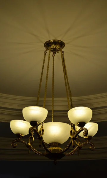 Bronze 5-lamp chandelier view from side — Stock Photo, Image