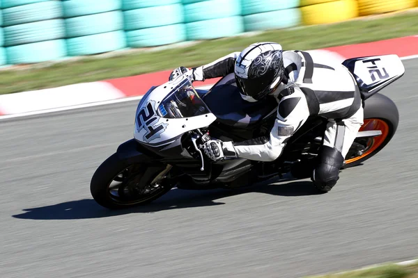 Motosiklet racer