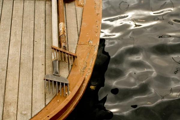 Détail d'une barge traditionnelle en bois — Photo