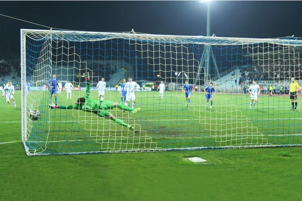 Soccer penalty kick — Stock Photo, Image