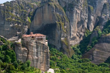 Meteora kayalar ve Manastırı