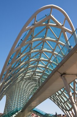 ağırlıksız mimarisi