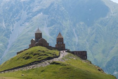 gergeti teslis Kilisesi - kazbegi