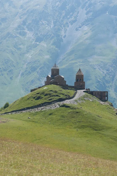 Kirche der Heiligen Dreifaltigkeit - Georgien — Stockfoto