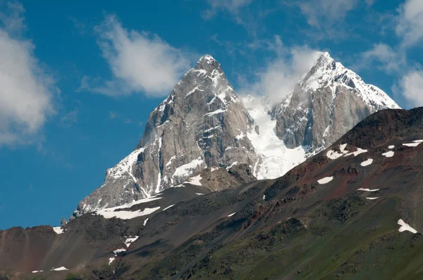 Ushba - Montagne del Caucaso — Foto Stock