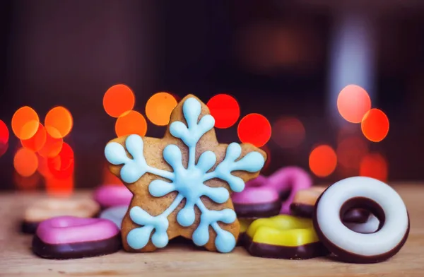 Vánoce Domácí Perník Cookies Pozadí Bokeh Světla — Stock fotografie