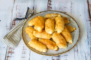 Geleneksel Bulgar Peynirli Phyllo Pastası