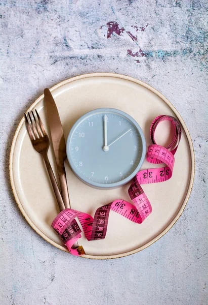 Çatal Bıçak Ölçü Çalar Saat Diyet Konsepti Yemek Kontrolü Üst — Stok fotoğraf