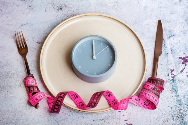 Çatal Bıçak Ölçü Çalar Saat Diyet Konsepti Yemek Kontrolü Üst — Stok fotoğraf