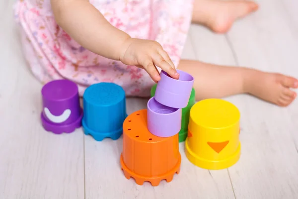 Niño Jugando Con Juguetes Bebé Inteligentes Concepto Desarrollo Infantil — Foto de Stock