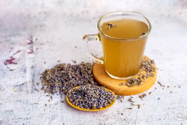 Lavendel Thee Een Beker Glas — Stockfoto