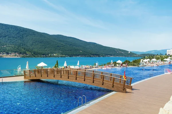 Bodrum Turkey June 2018 Luxury Pool Wooden Bridge Sea Travel — Stock Photo, Image