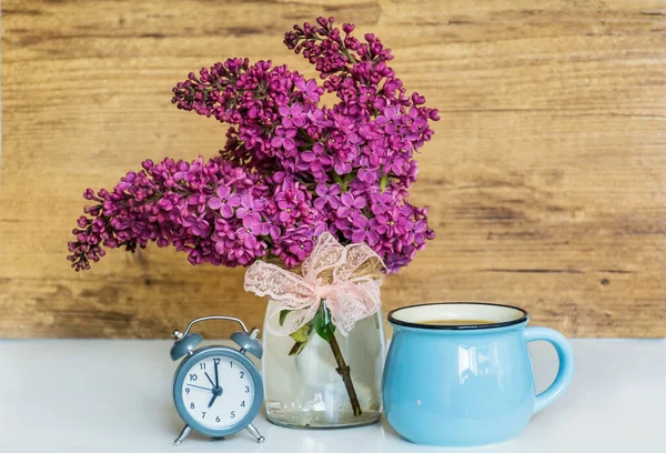 Bouquet Purple Lilac Cup Coffee Alarm Clock Morning Concept — Zdjęcie stockowe