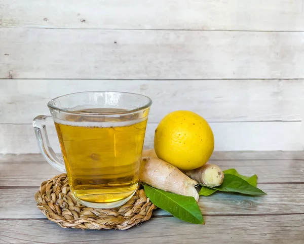 Kombucha Tea Lemon Ginger Glass Cup — Stock Photo, Image