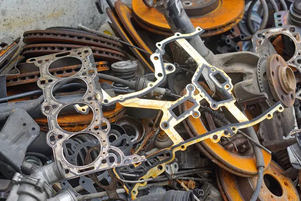 Vecchie Parti Auto Rottami Metallici Riciclaggio — Foto Stock
