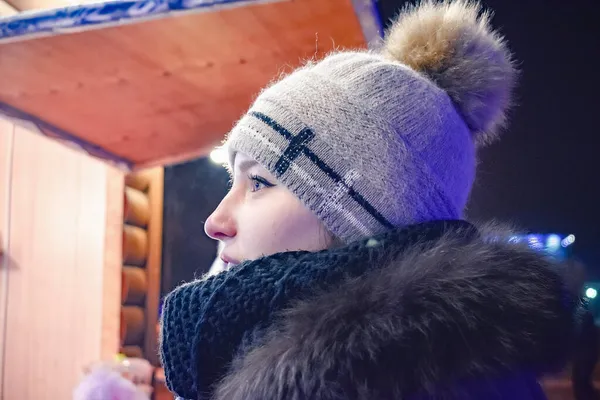 Girl Winter Clothes Christmas Market — Stock Photo, Image