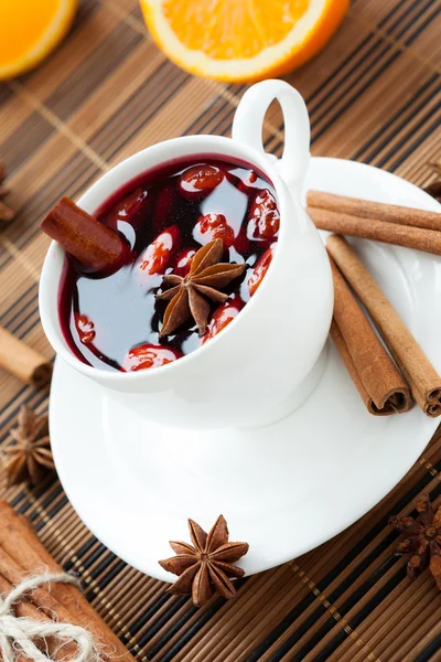 Glas glögg med mandel — Stockfoto