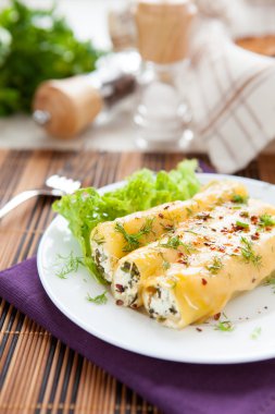 ricotta ve ıspanak böreği rulo