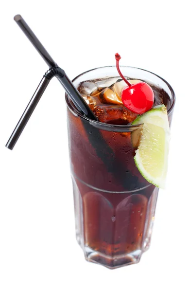 Een cocktail met ijs. ? ola — Stockfoto