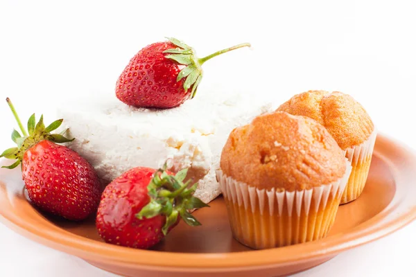 Cupcakes de cuajada con mermelada de fresa —  Fotos de Stock