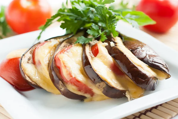 Gestoofd aubergine met kaas — Stockfoto