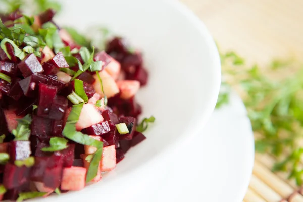 Beet salad with herbs, vitaminic — Stock Photo, Image