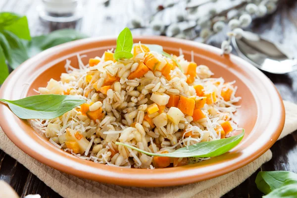 Porridge for health and beauty, pearl barley — Stock Photo, Image