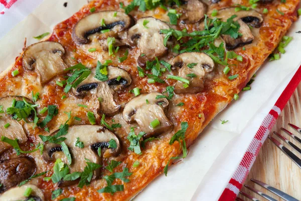 Pita baked with sauce and mushrooms — Stock Photo, Image