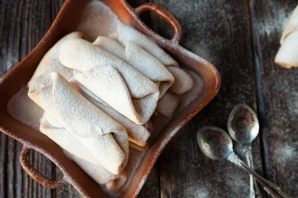 Focacce alla vaniglia cosparse di zucchero a velo — Foto Stock