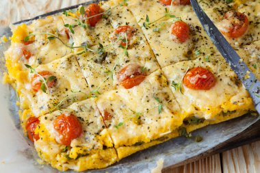 peynir kurulu ile lezzetli polenta