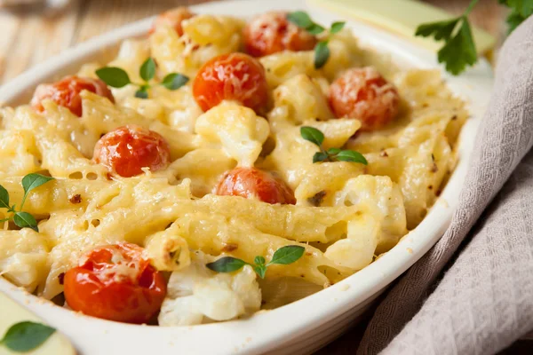 Pasta casserole with tomatoes — Stock Photo, Image