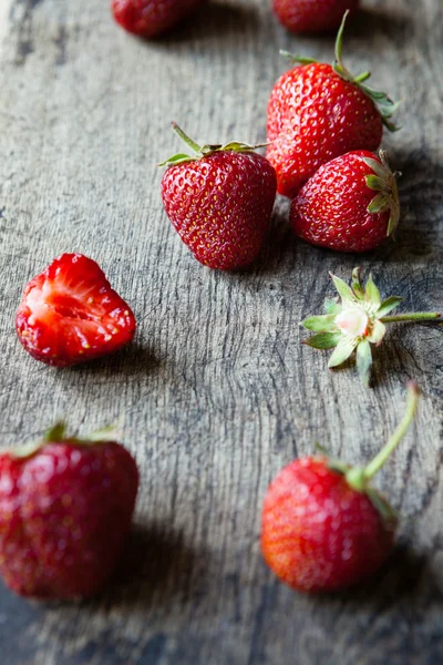 Fresh strawberry on a wooden table — Stock Photo, Image