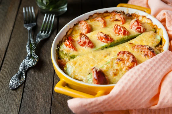 Zucchine al forno con formaggio — Foto Stock