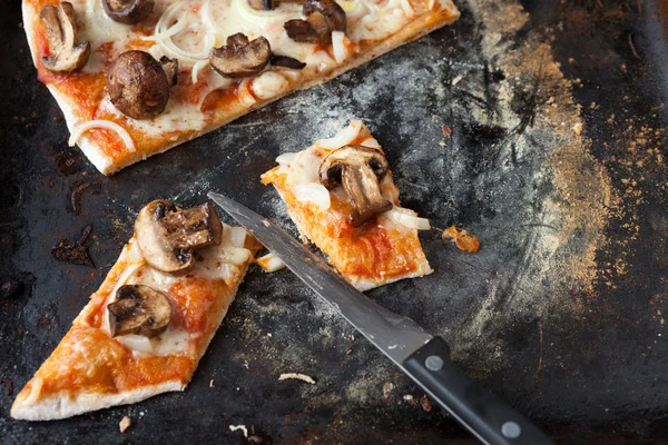 Mushroom pizza with cheese and onions — Stock Photo, Image