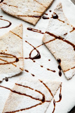 Pudra şekerli kurabiyeler