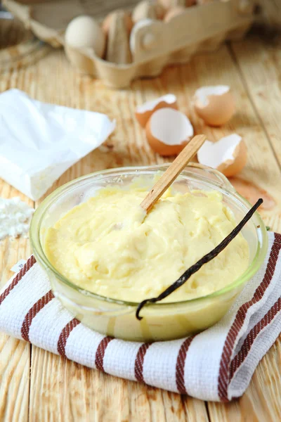 Homemade cream - custard — Stock Photo, Image