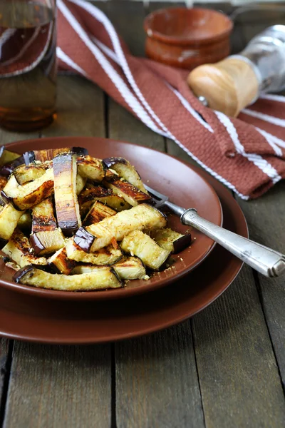 Fried eggplant cut into pieces — Stock Photo, Image