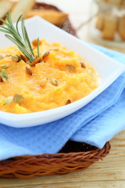 kremalı kabak püresi